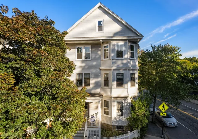 Photo 1 of Sale Pending at 120 Franklin St #3, Brookline, MA 02445 | MLS# 73583199 | Listing updated on 2026-10-16