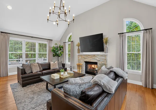 Photo 2 of Sale Pending at 8 Dearth Cir, Ashland, MA 01721 | MLS# 73584692 | Listing updated on 2026-10-05