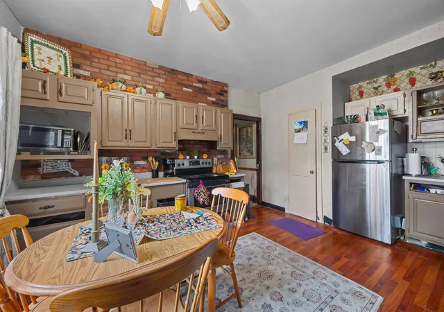Listing Photo 4 - Condo for sale in building located at 3 Knight St, Worcester, MA 01605