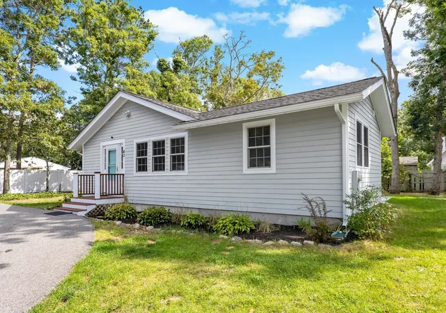 Photo 3 of Sale Pending at 43 Forest Dr, Mashpee, MA 02649 | MLS# 73579161 | Listing updated on 2026-10-07