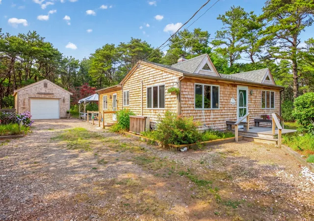Photo 2 of Single family home for sale at 6 Meadow Ter, North Truro, MA 02652 | MLS# 73581354 | Listing updated on 2026-10-11