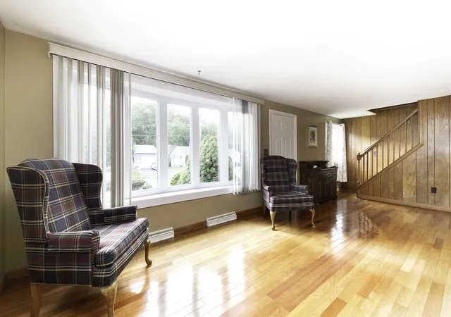 Photo 3 of Single family home for sale at 283 Harriet, Cumberland, RI 02864 | MLS# 73581142 | Listing updated on 2026-10-13
