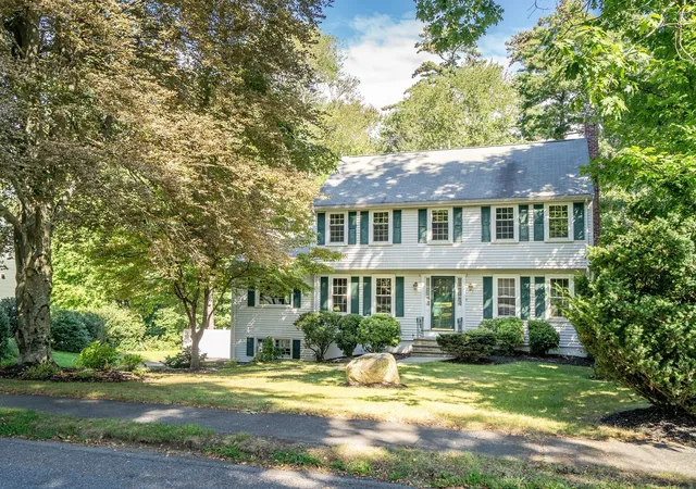 Photo 2 of Single family home for sale at 8 Barry Dr, Framingham, MA 01702 | MLS# 73575169 | Listing updated on 2026-09-14