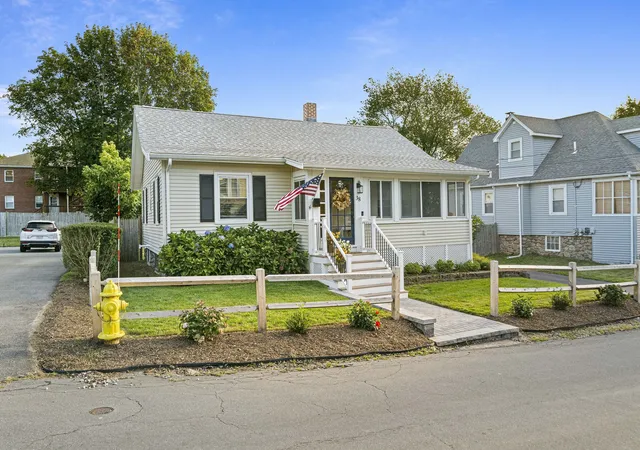Photo 3 of Sale Pending at 38 Sterling St, Braintree, MA 02184 | MLS# 73577906 | Listing updated on 2026-10-07