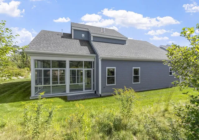 Photo 2 of Sale Pending at 20 Fern Xing #20, Ashland, MA 01721 | MLS# 73578086 | Listing updated on 2026-10-14