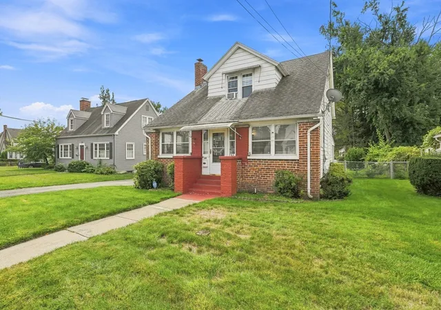 Photo 3 of Single family home for sale at 764 Allen St, Springfield, MA 01118 | MLS# 73575257 | Listing updated on 2026-09-16