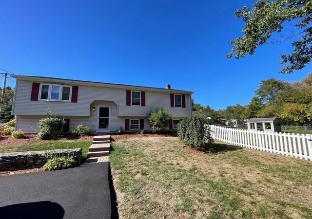 Photo 1 of Sale Pending at 475 West St, Gardner, MA 01440 | MLS# 73576201 | Listing updated on 2026-10-14