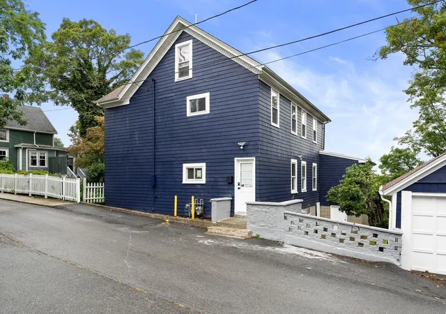 Photo 2 of Sale Pending at 376 N Underwood St, Fall River, MA 02720 | MLS# 73582030 | Listing updated on 2026-10-21