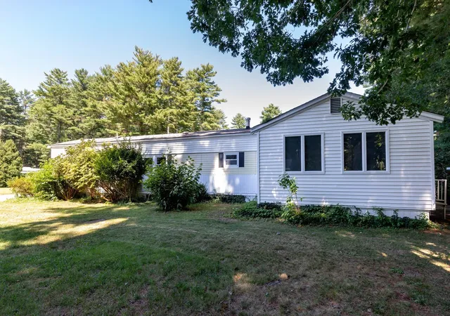 Photo 3 of Manufactured home for sale at 71 Maplewood Dr, Halifax, MA 02338 | MLS# 73574888 | Listing updated on 2026-10-02