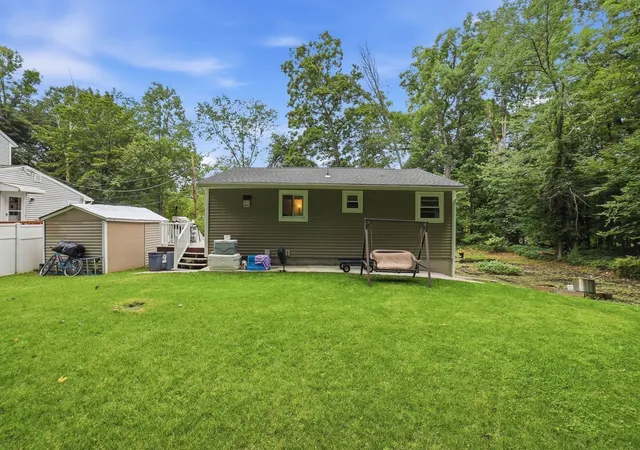 Photo 3 of Sale Pending at 48 Sorrento St, Worcester, MA 01602 | MLS# 73572825 | Listing updated on 2026-09-17
