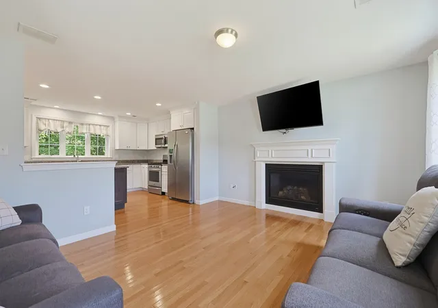 Photo 3 of Single family home for sale at 15 Willow Brk Ln, Blackstone, MA 01504 | MLS# 73574212 | Listing updated on 2026-09-17
