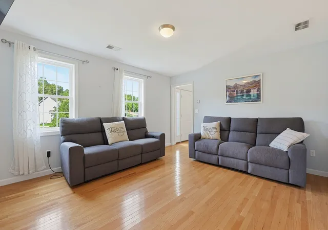 Photo 4 of Single family home for sale at 15 Willow Brk Ln, Blackstone, MA 01504 | MLS# 73574212 | Listing updated on 2026-09-17