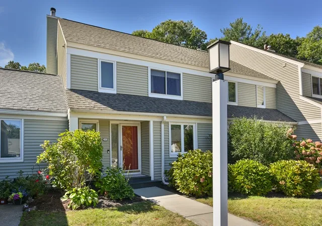 Photo 2 of Condo for sale at 23 Stone Ridge Rd #23, Franklin, MA 02038 | MLS# 73583449 | Listing updated on 2026-10-10
