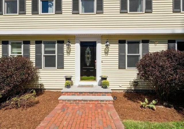 Photo 3 of Single family home for sale at 25 West St, Foxboro, MA 02035 | MLS# 73574691 | Listing updated on 2026-10-06
