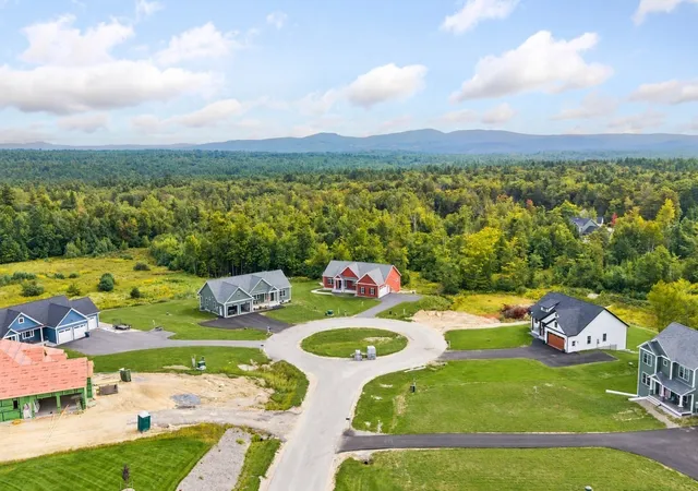 Photo 2 of Single family home for sale at 431 Grady Ln #31, Pembroke, NH 03275 | MLS# 73575469 | Listing updated on 2026-09-10