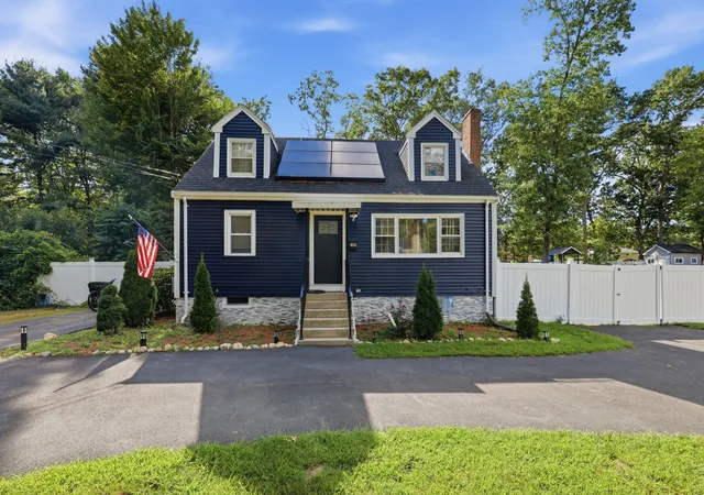 Single family home for sale at 100 Farm St, Bellingham, MA 02019 | MLS# 73572385