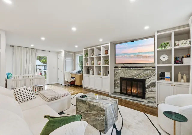 Photo 3 of Single family home for sale at 100 Farm St, Bellingham, MA 02019 | MLS# 73572385 | Listing updated on 2026-09-13