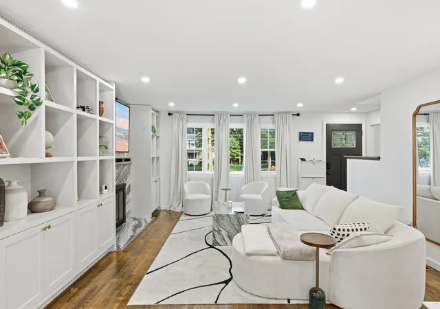 Photo 4 of Single family home for sale at 100 Farm St, Bellingham, MA 02019 | MLS# 73572385 | Listing updated on 2026-09-13