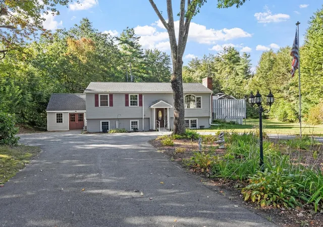 Photo 2 of Single family home for sale at 45 Williamsville Rd, Hubbardston, MA 01452 | MLS# 73582314 | Listing updated on 2026-09-28