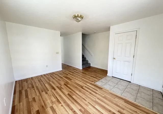 Photo 4 of House for sale at 52-54 Reed St, Springfield, MA 01109 | MLS# 73576148 | Listing updated on 2026-09-11