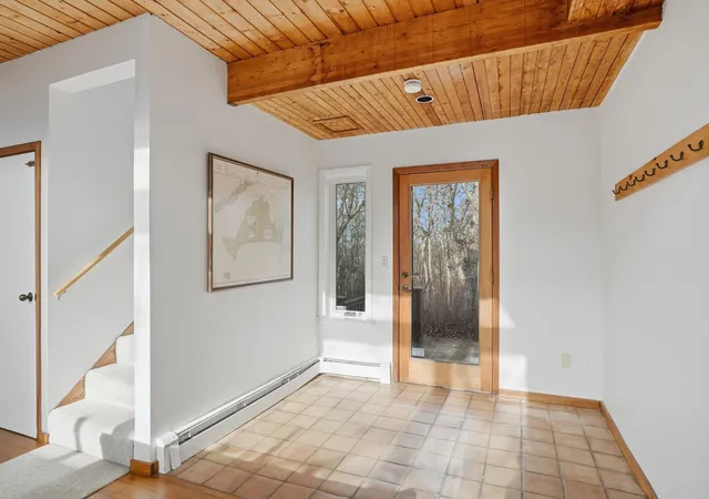 Photo 3 of Single family home for sale at 43 N Slope Ln, Chilmark, MA 02535 | MLS# 73573563 | Listing updated on 2026-09-12