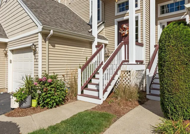 Photo 2 of Condo for sale at 3 Robert Cir #3, North Grafton, MA 01536 | MLS# 73582100 | Listing updated on 2026-09-28
