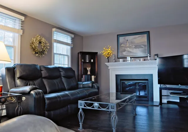 Photo 3 of Sale Pending at 20 Charlton St, Sturbridge, MA 01566 | MLS# 73580228 | Listing updated on 2026-10-07