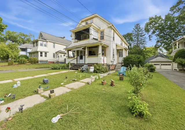 Listing Photo 3 - Condo for sale in building located at 21 - 23 Olmsted Dr, Springfield, MA 01108