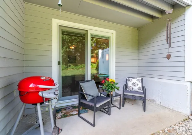 Listing Photo 5 - Condo for sale in building located at 4 Beals Cvs Rd, Hingham, MA 02043 - Unit #G