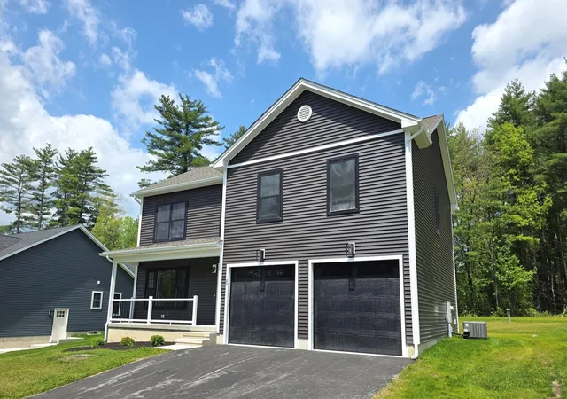 Photo 3 of Single family home for sale at 23 High Blf, Belchertown, MA 01007 | MLS# 73570407 | Listing updated on 2026-09-19