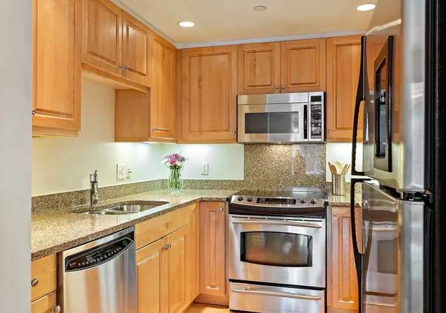 Photo 4 of Condo for sale at 10 Bowdoin St #409, Boston, MA 02114 | MLS# 73573220 | Listing updated on 2026-09-28
