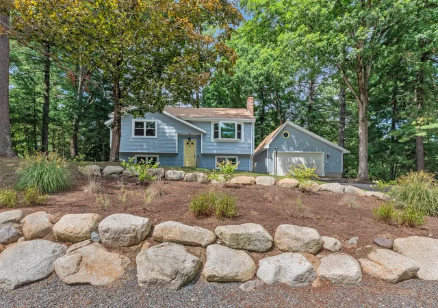 Photo 3 of Sale Pending at 3 Jason Cir, North Attleboro, MA 02760 | MLS# 73572533 | Listing updated on 2026-09-30