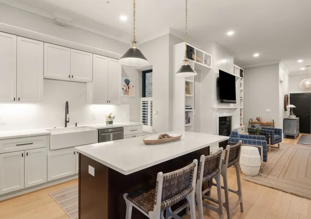 Photo 2 of Condo for sale at 40 Mount Vernon St #1, Charlestown, MA 02129 | MLS# 73587337 | Listing updated on 2026-10-10