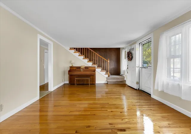 Photo 3 of Single family home for sale at 31 Chipman Rd, Beverly, MA 01915 | MLS# 73575909 | Listing updated on 2026-09-15