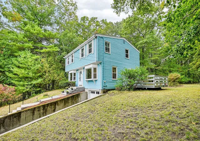 Photo 3 of Single family home for sale at 18 Eleanor Rd, Walpole, MA 02081 | MLS# 73586155 | Listing updated on 2026-10-10