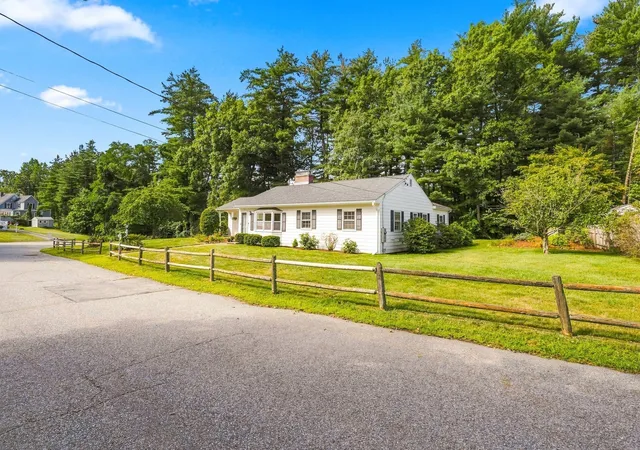 Photo 2 of Single family home for sale at 9 Hidden Way, Chelmsford, MA 01824 | MLS# 73570116 | Listing updated on 2026-09-13