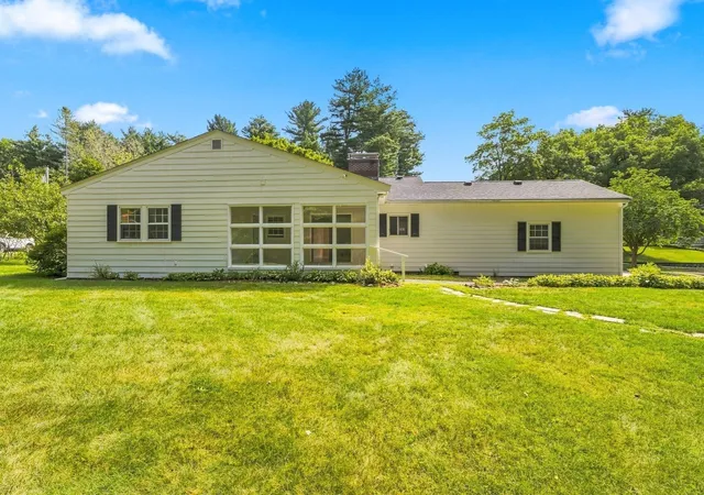 Photo 3 of Single family home for sale at 9 Hidden Way, Chelmsford, MA 01824 | MLS# 73570116 | Listing updated on 2026-09-13