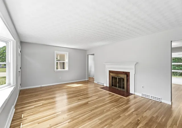 Photo 3 of Single family home for sale at 9 Hidden Way, Chelmsford, MA 01824 | MLS# 73570116 | Listing updated on 2026-09-13