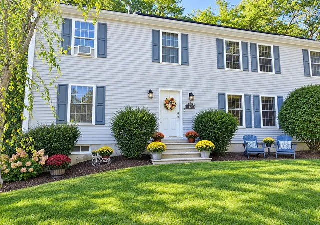 Photo 1 of Single family home for sale at 115 Farm Pond Rd, Oakham, MA 01068 | MLS# 73583620 | Listing updated on 2026-10-20