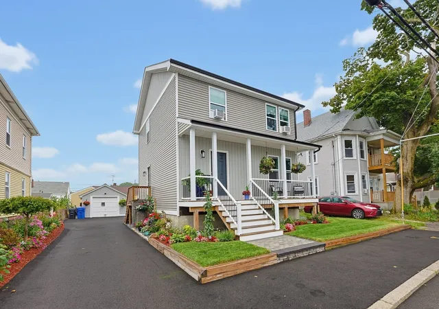 Photo 3 of Single family home for sale at 96 Carter Ave, Pawtucket, RI 02861 | MLS# 73575384 | Listing updated on 2026-09-30