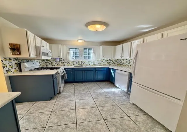 Photo 3 of Condo for sale at 13 Waltham Dr #13, Plainville, MA 02762 | MLS# 73571376 | Listing updated on 2026-09-15