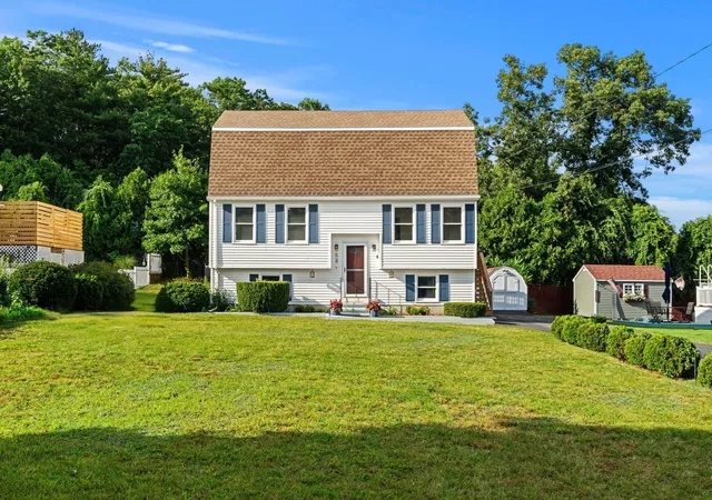 Photo 2 of Sale Pending at 58 Cinnamon Cir, Tewksbury, MA 01876 | MLS# 73572552 | Listing updated on 2026-09-29