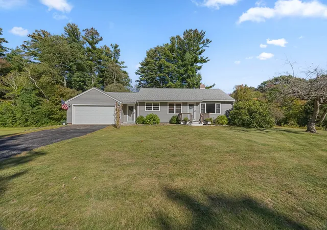 Photo 1 of Sale Pending at 39 E Charlton Rd, Spencer, MA 01562 | MLS# 73582638 | Listing updated on 2026-10-27