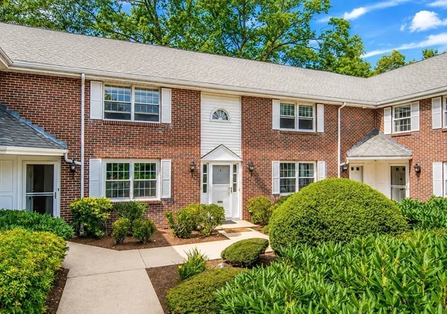 Photo 1 of Condo for sale at 21 Westerly St #6, Wellesley, MA 02482 | MLS# 73574584 | Listing updated on 2026-09-13