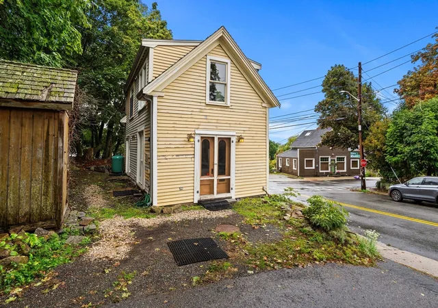 Photo 3 of Single family home for sale at 1105 Washington, Gloucester, MA 01930 | MLS# 73572060 | Listing updated on 2026-09-14