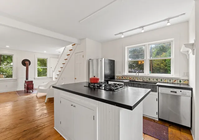 Photo 4 of Single family home for sale at 1105 Washington, Gloucester, MA 01930 | MLS# 73572060 | Listing updated on 2026-09-14