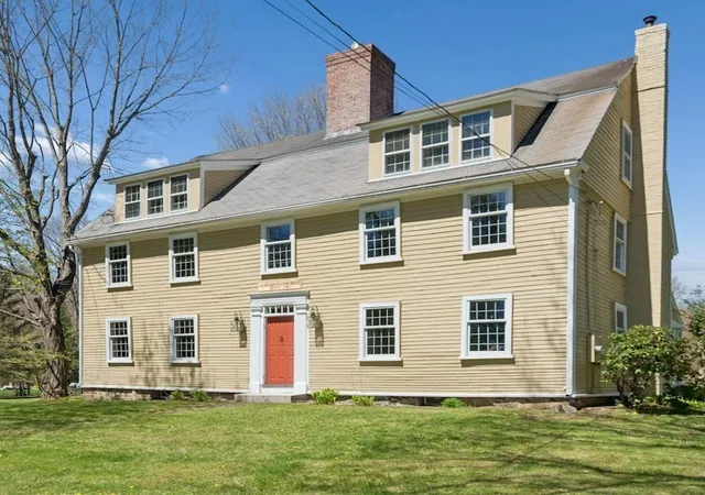 Photo 2 of Single family home for sale at 302a Church St, Northborough, MA 01532 | MLS# 73572080 | Listing updated on 2026-09-08