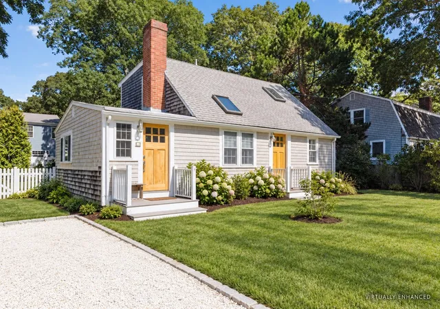 Photo 1 of Single family home for sale at 14 Nickerson St, Teaticket, MA 02536 | MLS# 73580944 | Listing updated on 2026-10-14