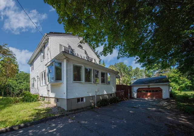 Photo 2 of Single family home for sale at 37 Riverdale Ave, Haverhill, MA 01835 | MLS# 73574832 | Listing updated on 2026-09-18
