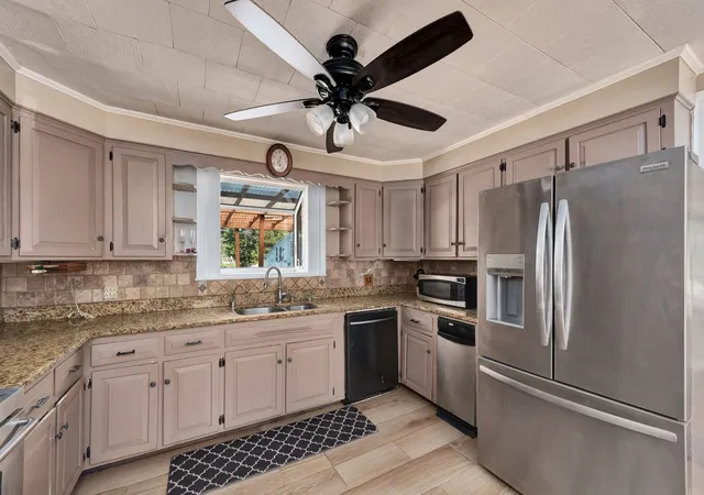 Photo 4 of Single family home for sale at 37 Riverdale Ave, Haverhill, MA 01835 | MLS# 73574832 | Listing updated on 2026-09-18